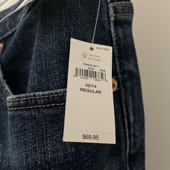 Gap Girlfriend jeans size 32 never worn dark wash, no distressing ankle length - Picture 4 of 6